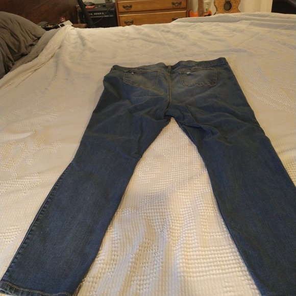 Torrid skinny jeans - Picture 2 of 4